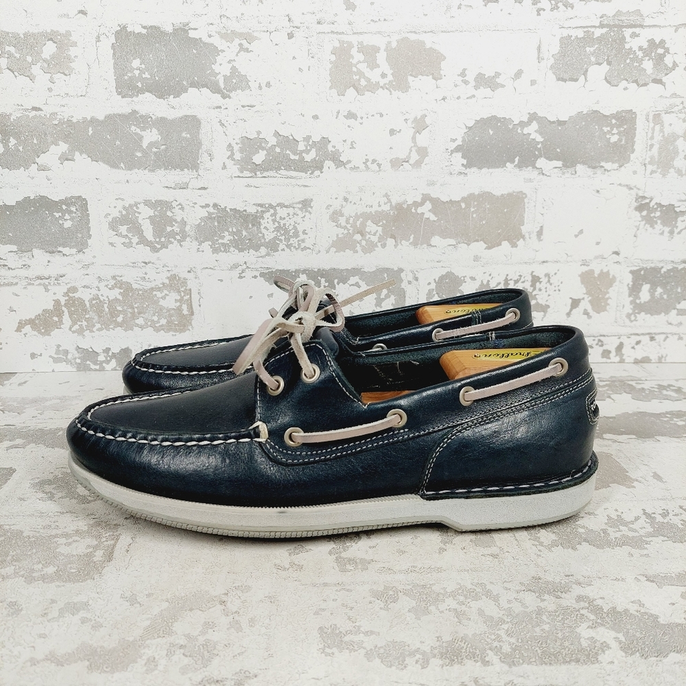 NEW Rockport Classic Navy Leather Boat Shoes Moc Toe Comfort Deck Shoes E606